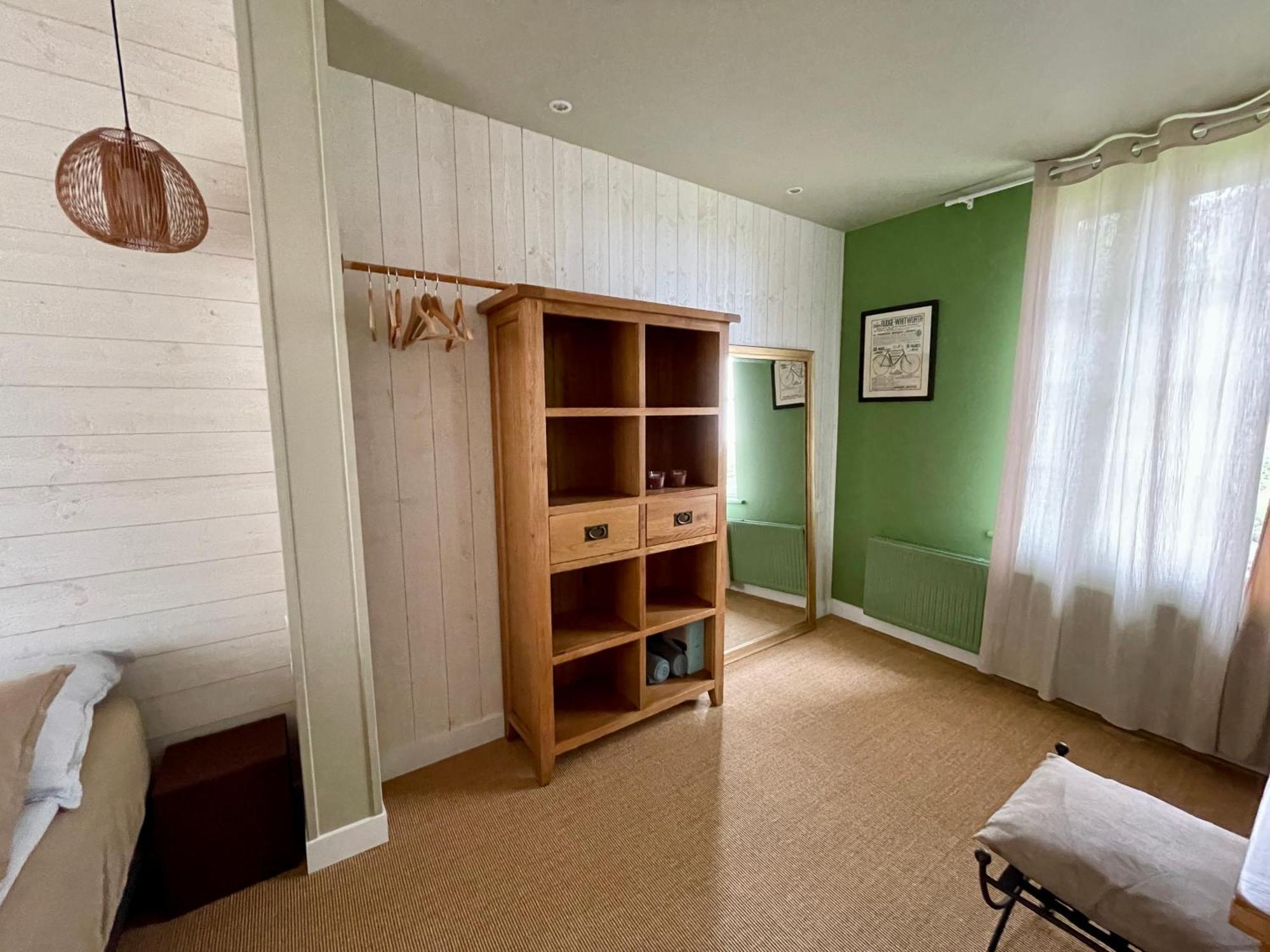 Les Cottages D'Orient Gite Boutique Мениль-Сен-Пер Экстерьер фото